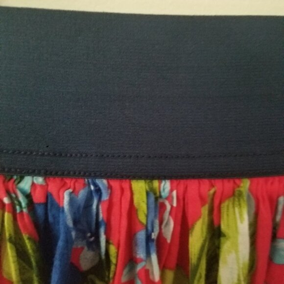 ABERCROMBIE & FITCH | skirt floral cotton red navy sz M - Picture 5 of 5